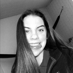 Meet your Posher, Lauren